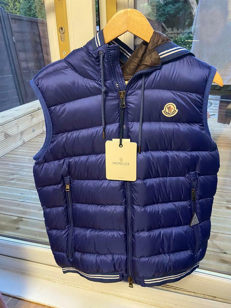 moncler hooded body warmer